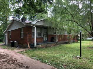 98 Holiday Dr, Jackson, TN 38305