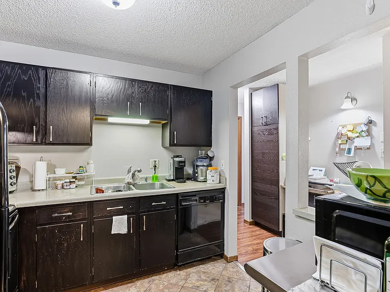 3850 Plymouth Blvd #323 — Photo 19