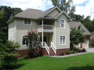 2105 Belcaro Dr, Knoxville, TN 37918