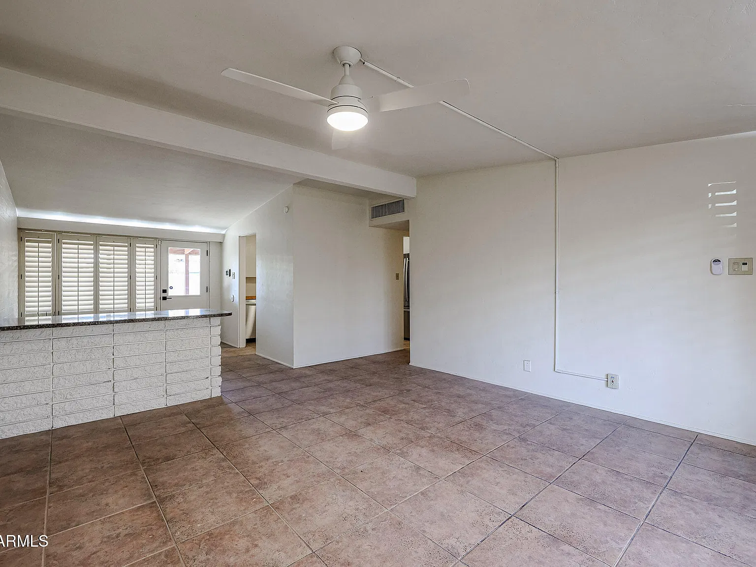 3 bed, 2.0 bath, 1232 sqft, $2,400 — Photo 2