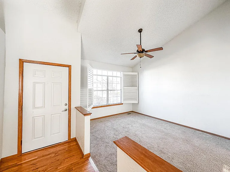 9806 Foxhill Cir — Photo 3