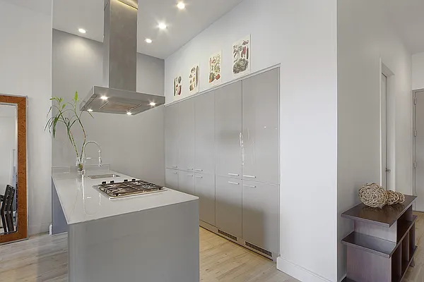 Sold by Nest Seekers International | media 13