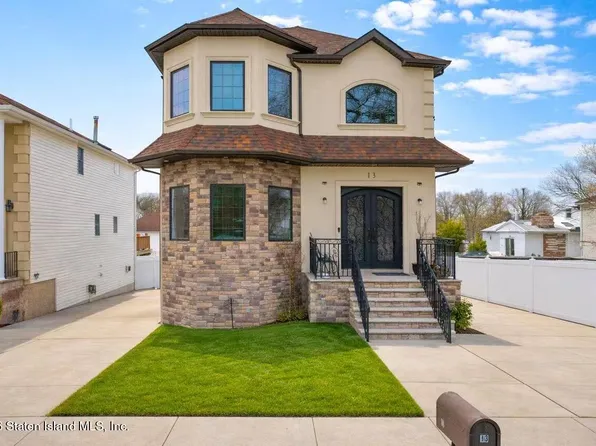13 Ruxton Ave, Staten Island, NY 10312
