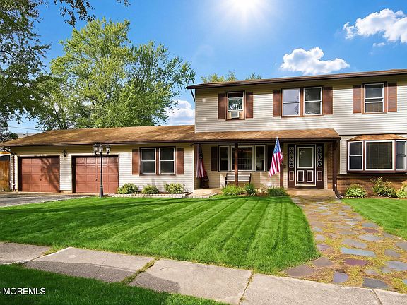 4th image of 12 Atlanta Drive
