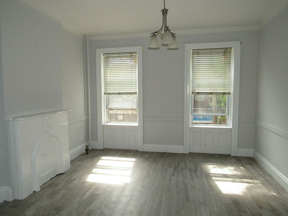 1st image of 1817 Astoria Blvd APT 2R