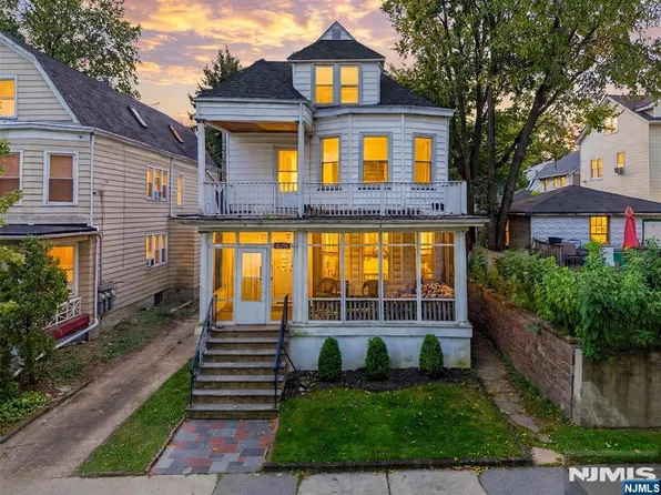 448 17th Avenue, Paterson, NJ 07504