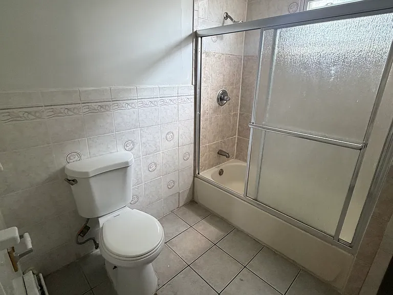 509 Marshall St #1 — Photo 5