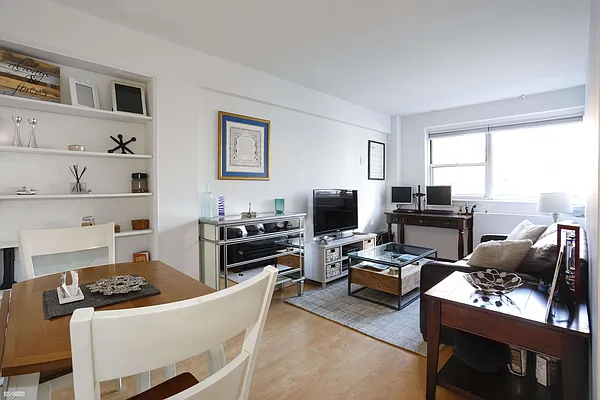 Sold by Citi Habitats | media 6