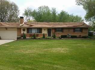 11 Miramar Dr, Enon, OH 45323