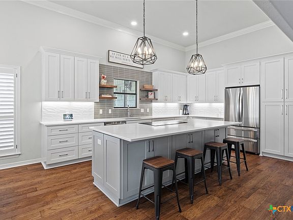 5th image of 109 View Dr