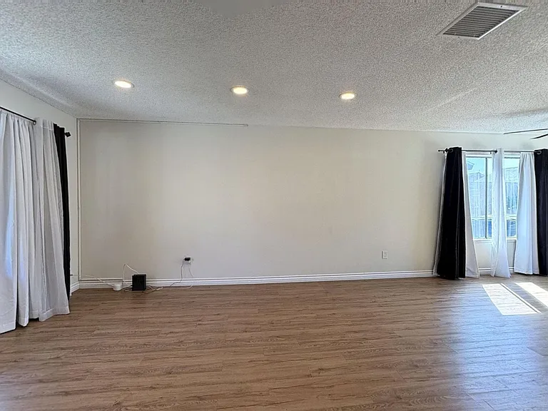 7920 Temecula Pl — Photo 3