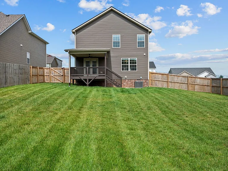 839 Lillian Grace Dr — Photo 30
