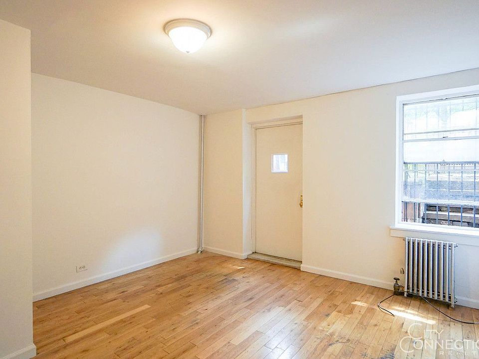 1st image of 320 W 20th St APT 2