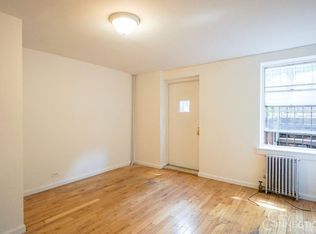 320 W 20th St APT 1, New York, NY