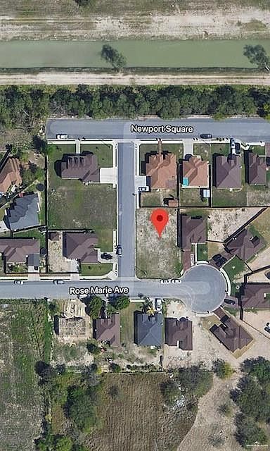 2nd image of 606 Rose Marie St