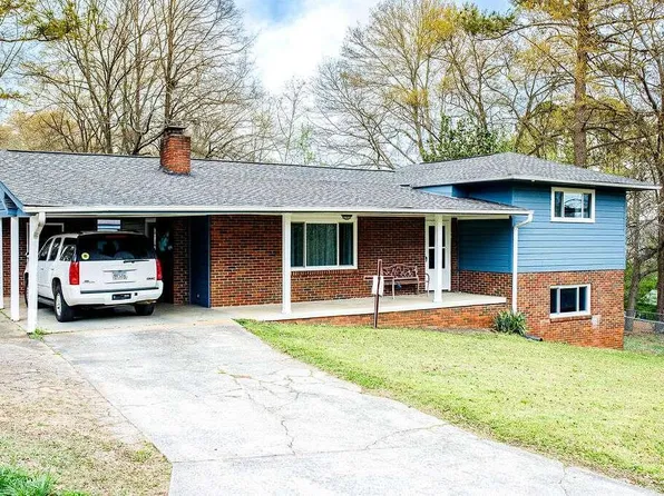 28 Hughes Dr, Cartersville, GA 30120