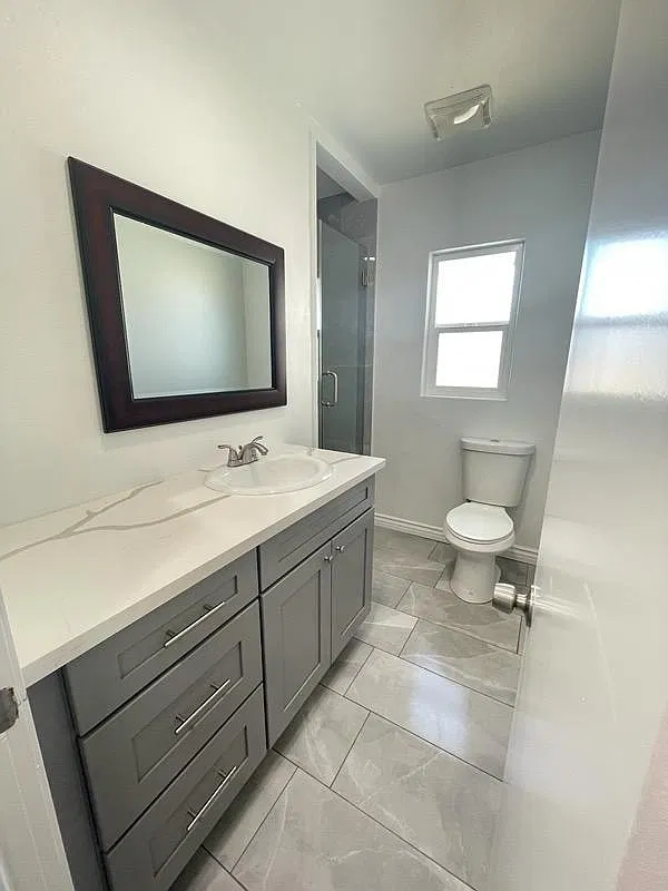 3 bed, 1182 sqft, $2,350 — Photo 3