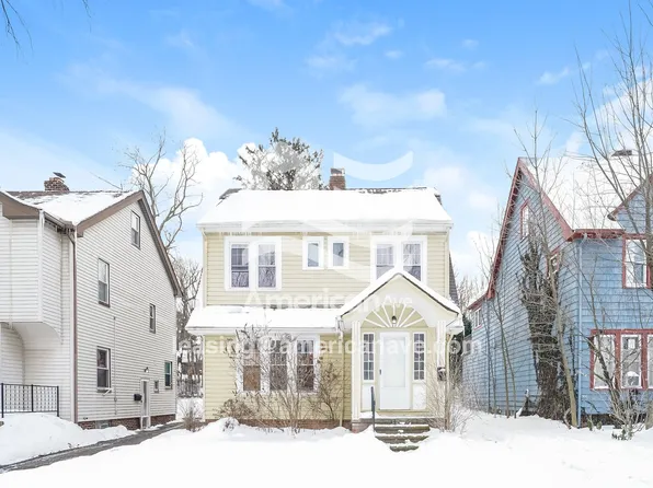 3916 Orchard Rd, Cleveland Heights, OH 44121