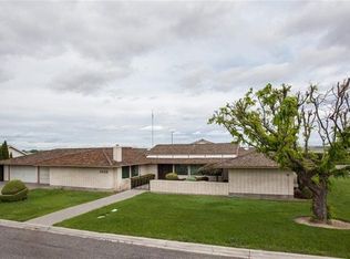 1940 Elwood Ave, Prosser, WA 99350