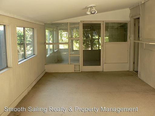 5th image of 4624 Ravenwood Ave