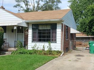 16719 Veronica St, Eastpointe, MI 48021