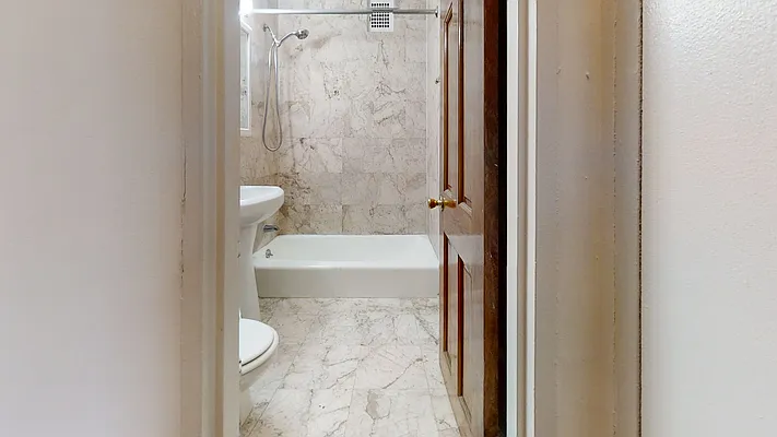 Rented by Nest Seekers International | media 5