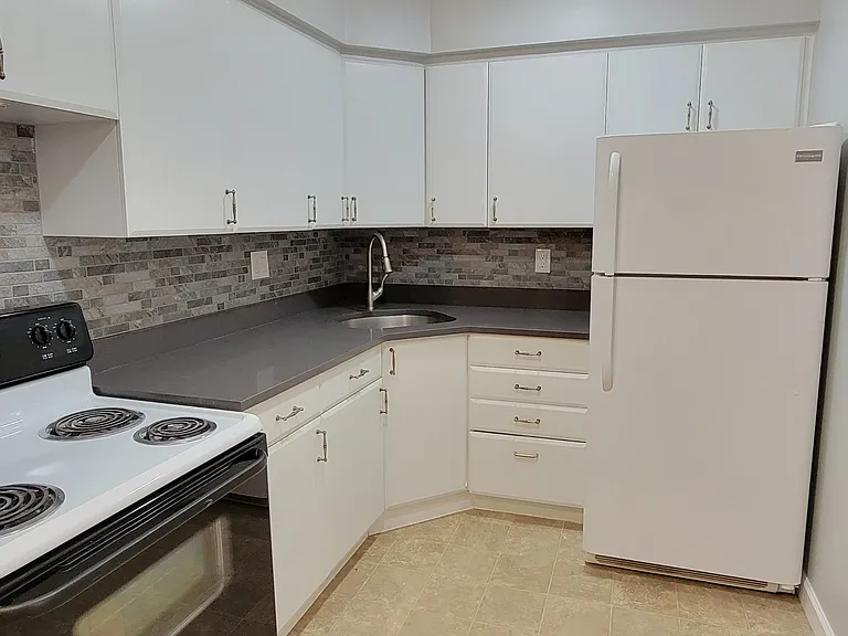 29-24 30th Ave #3R — Photo 1
