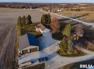1782 Seven Springs Rd, Muscatine, IA 52761