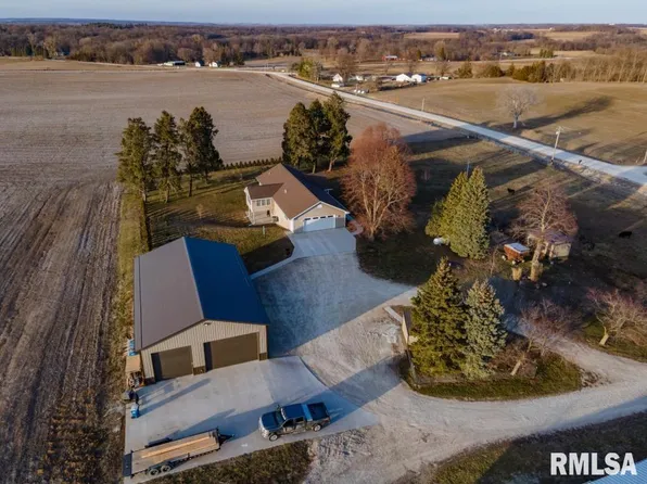 1782 Seven Springs Rd, Muscatine, IA 52761