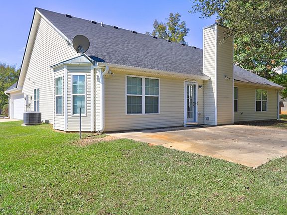 5th image of 185 Oakwood Dr