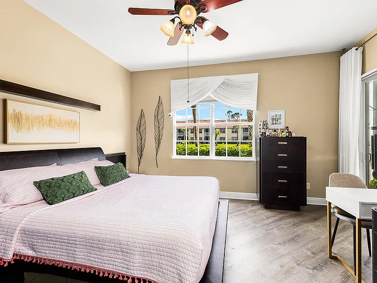 14121 Cambridge Dr #104 — Photo 10
