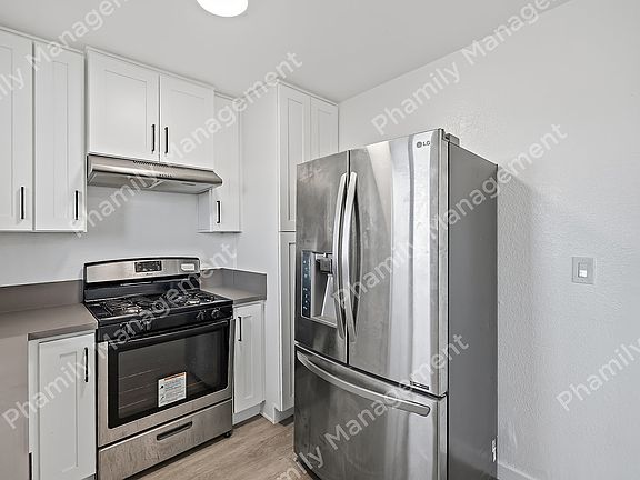 4th image of 2538 Johnston St #9
