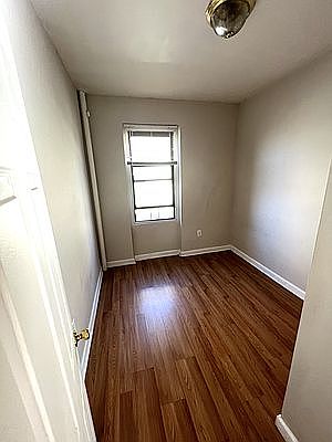 2nd image of 21-15 33rd St #4J