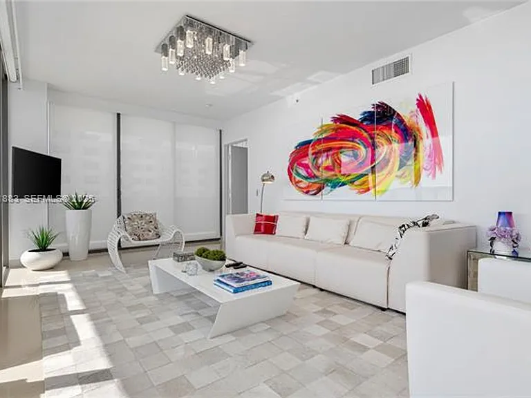 5875 Collins Avenue Cu #1202 — Photo 12