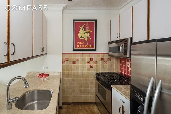 Rented by Compass | media 6