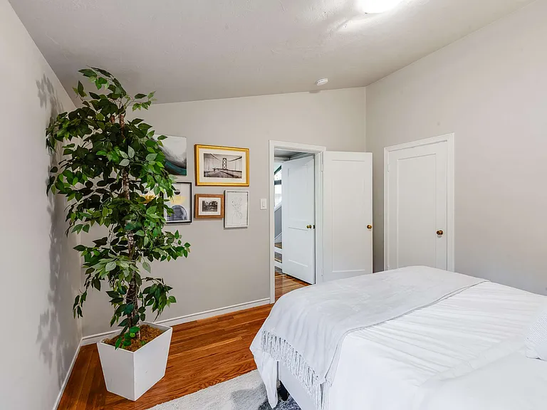 6048_Chelton_Dr Oakland California 22_07262026