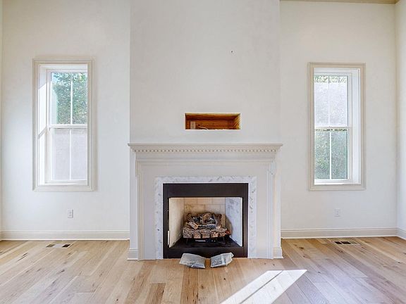 5th image of 49 Hill Creek Ct