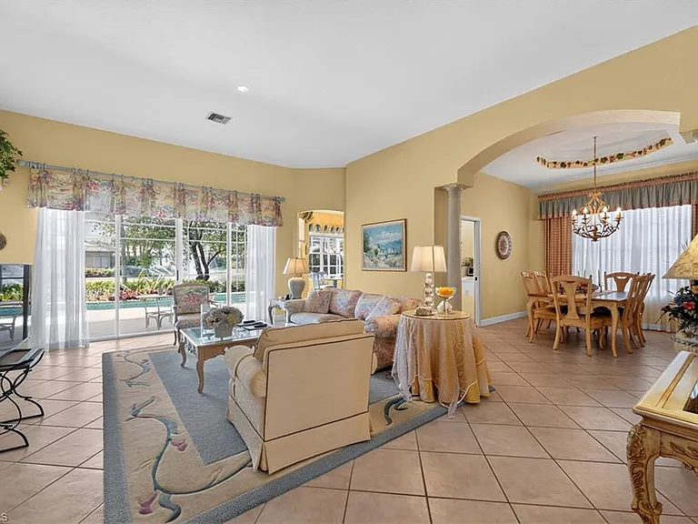 2317 Island Cove Cir — Photo 6