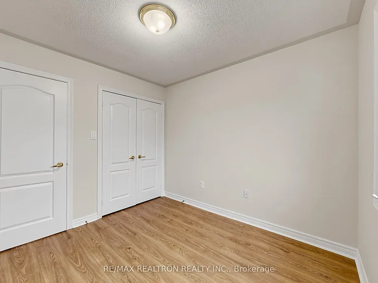 142 Mistywood Cres W — Photo 31