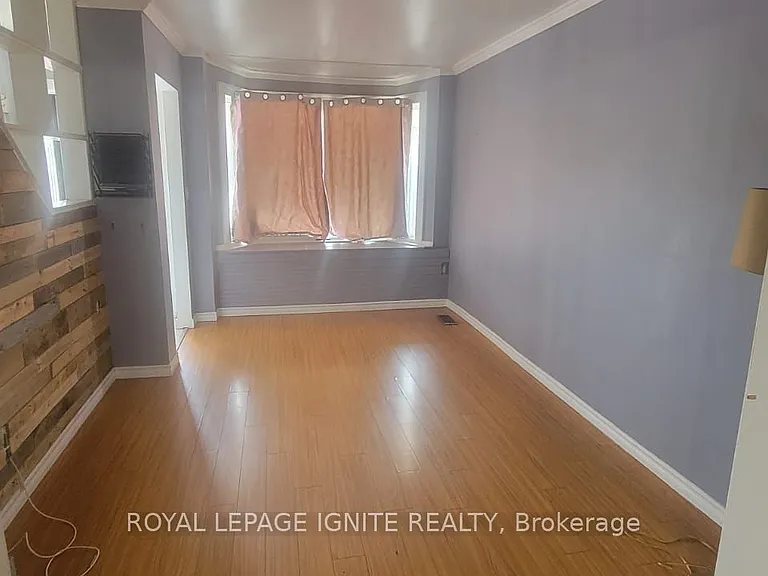 1128 Mercer St — Photo 9