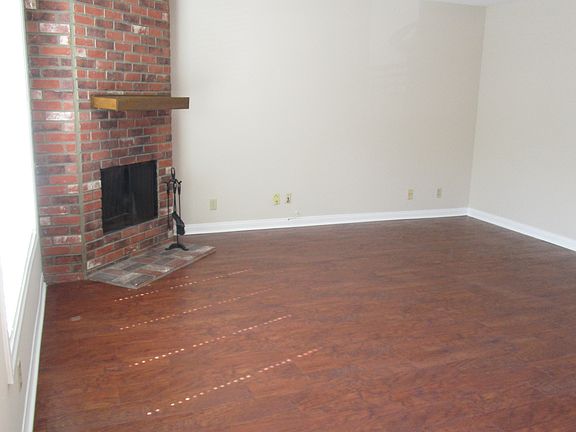 4th image of 545 E Cypress Ave APT A