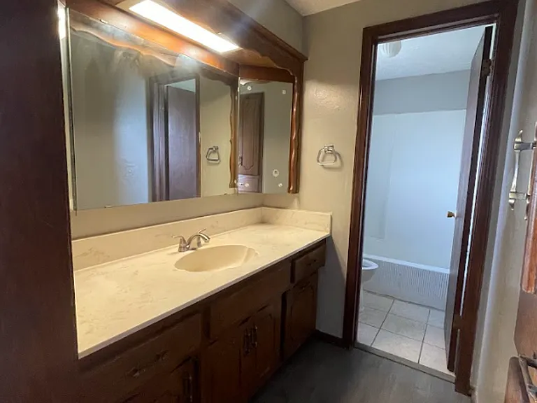 7219 Edenborough Dr — Photo 13