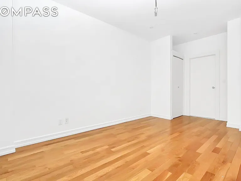 120 Thompson St #15 — Photo 3