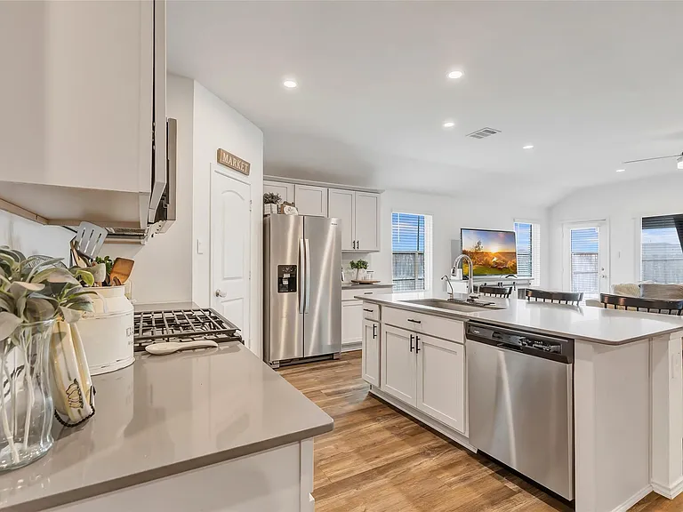 1012 Llano Trl — Photo 20