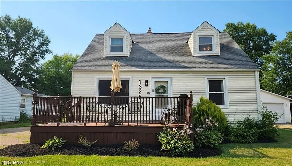 3 bed, 1078 sqft, $1,250 — Photo 1