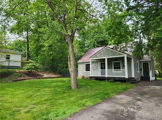 100 Roxann Ave, North Syracuse, NY 13212