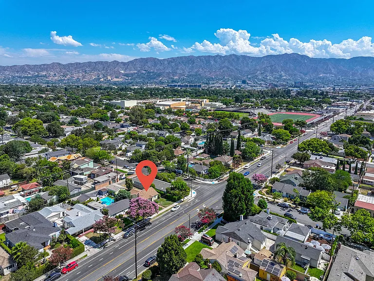 2307 W Verdugo Ave — Photo 16