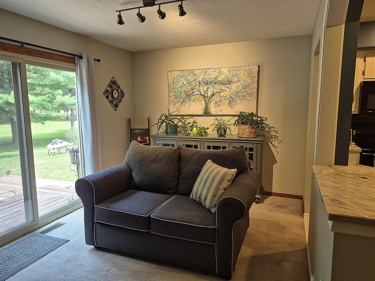 2 bed, 1678 sqft, $1,950 — Photo 3