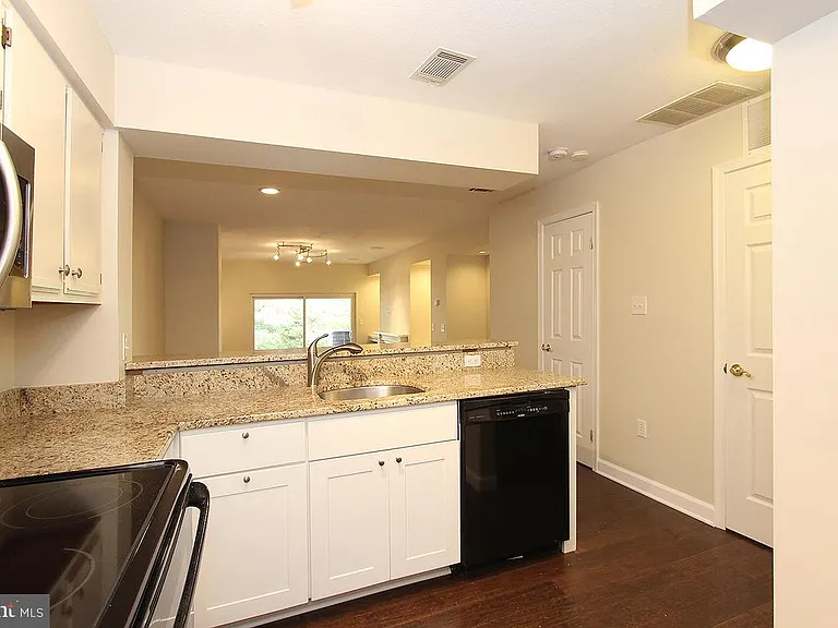 18112 Windsor Hill Dr #104A — Photo 19
