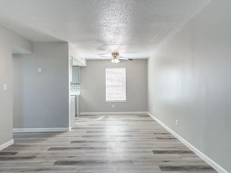 Paso Norte Apartments — Photo 16